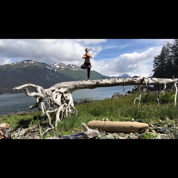 Meet your Posher, Summer - Picture 1 of 3